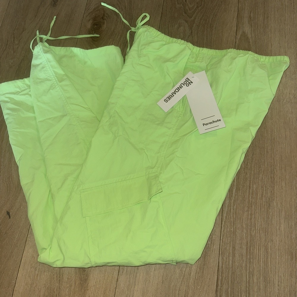 No Boundaries Womens S 4-6 Stretchwaist Neon Green Pullon‎ & Tie Parachute Pants